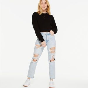 Aeropostale Curvy High Rise Mom Jeans - size 6 light washed and distressed